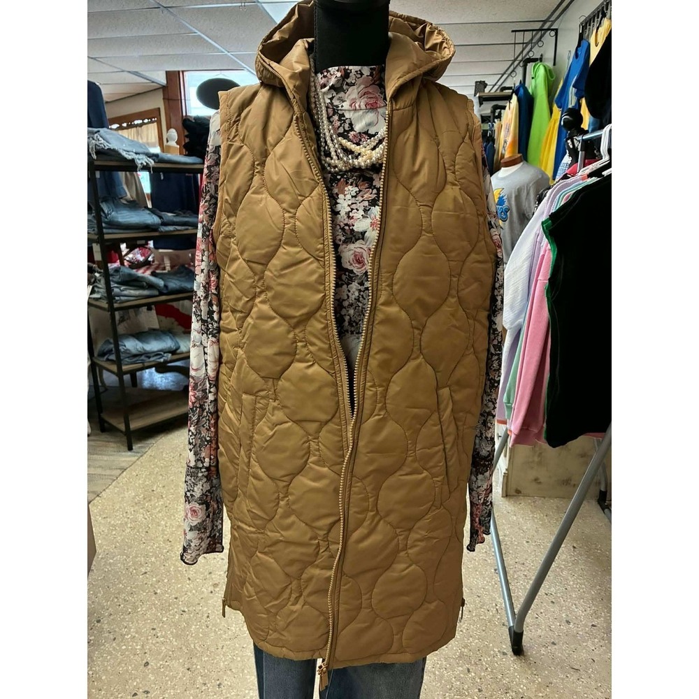Size Large Quilted Longline Hooded Vest Womens Tan Onion Stitch Sleeveless Vest